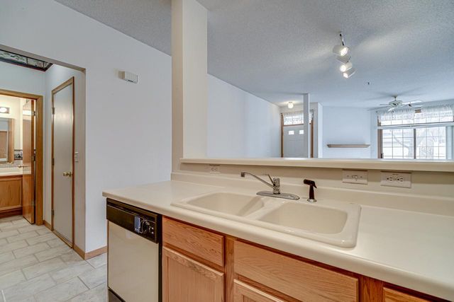 8372 Kimball Drive, Eden Prairie, MN 55347