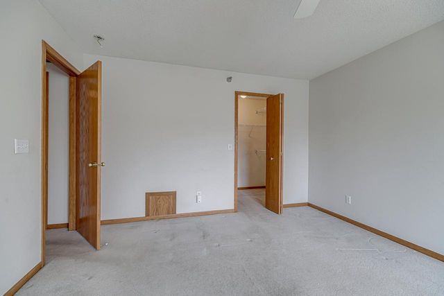 8372 Kimball Drive, Eden Prairie, MN 55347