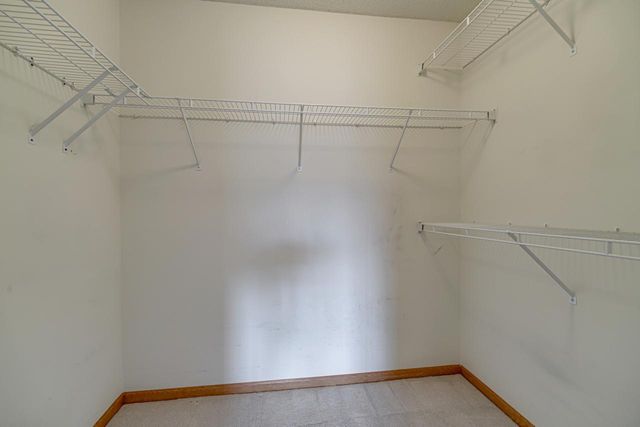 8372 Kimball Drive, Eden Prairie, MN 55347