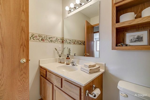 8372 Kimball Drive, Eden Prairie, MN 55347