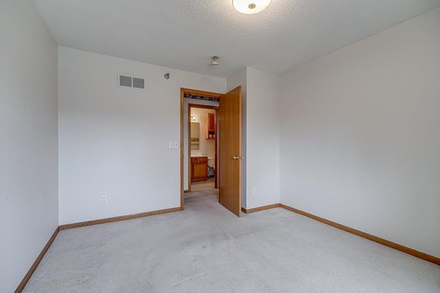 8372 Kimball Drive, Eden Prairie, MN 55347