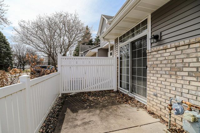 8372 Kimball Drive, Eden Prairie, MN 55347