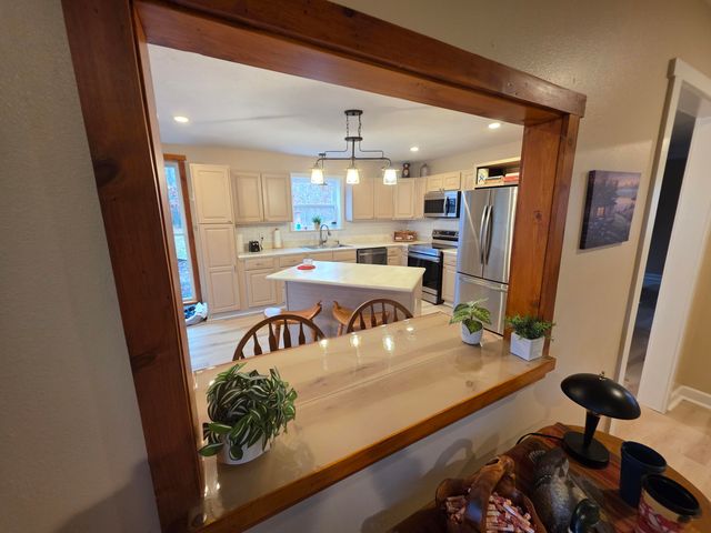 3759 Skyline Road, Seymour, MO 65746