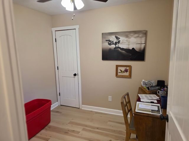 3759 Skyline Road, Seymour, MO 65746