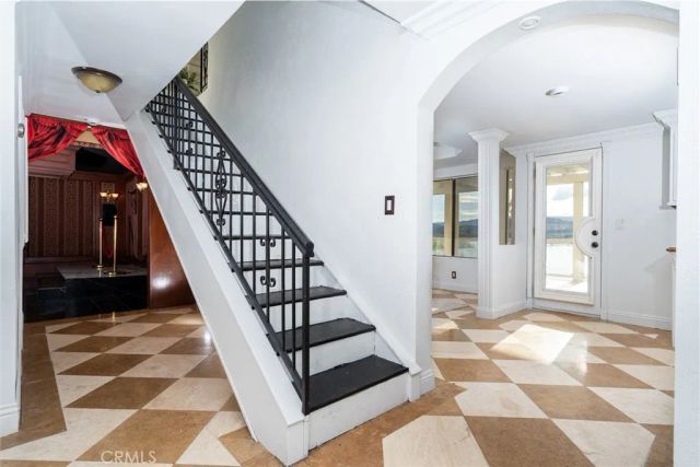 22564 Inspiration Pt, Canyon Lake, CA 92587