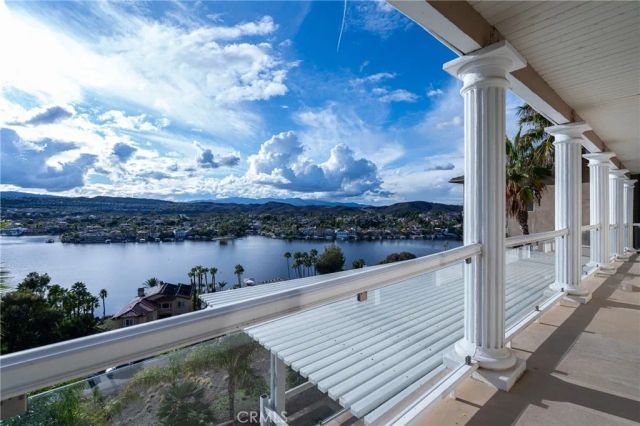 22564 Inspiration Pt, Canyon Lake, CA 92587
