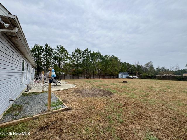 107 Killis Boulevard, Richlands, NC 28574