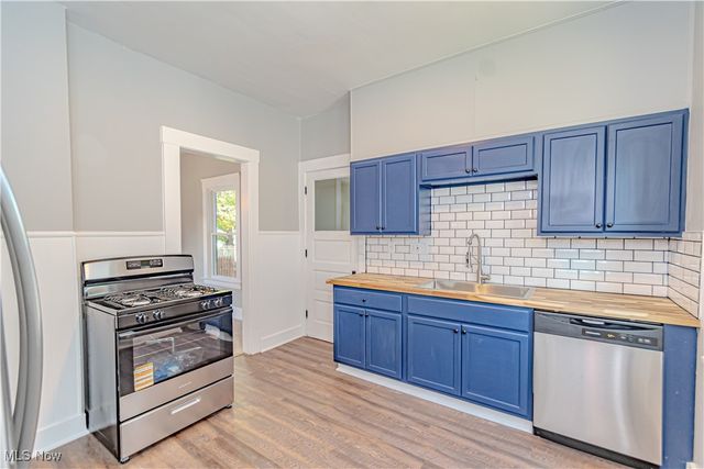 3810 Memphis Avenue, Cleveland, OH 44109