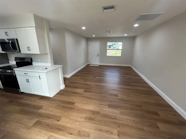 1826 BELSPRING AVENUE, Deltona, FL 32725