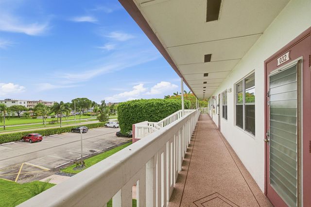 32 Fanshaw A 32, Boca Raton, FL 33434