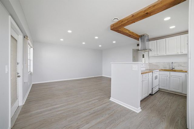 32 Fanshaw A 32, Boca Raton, FL 33434