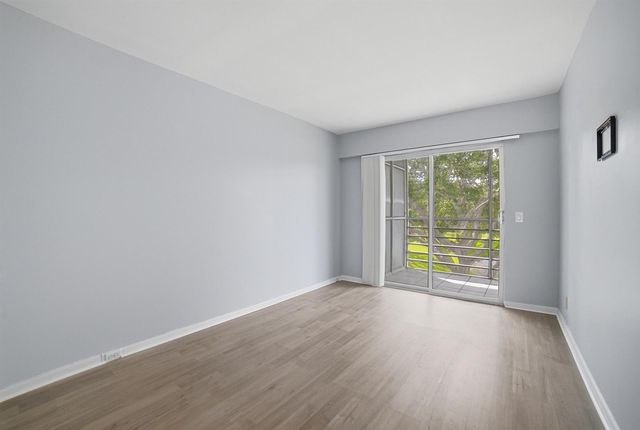 32 Fanshaw A 32, Boca Raton, FL 33434