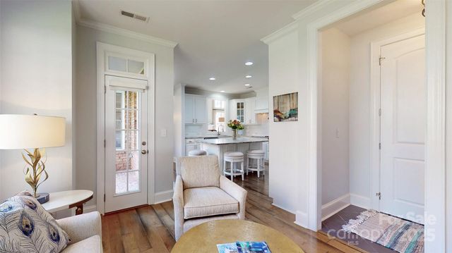 11724 Easthampton Circle, Charlotte, NC 28277