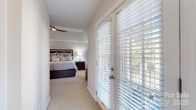 11724 Easthampton Circle, Charlotte, NC 28277