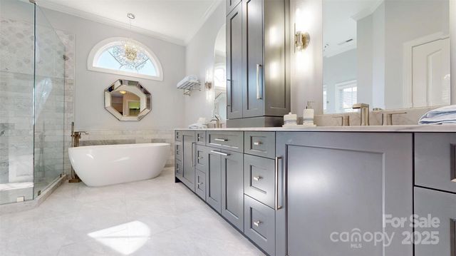 11724 Easthampton Circle, Charlotte, NC 28277