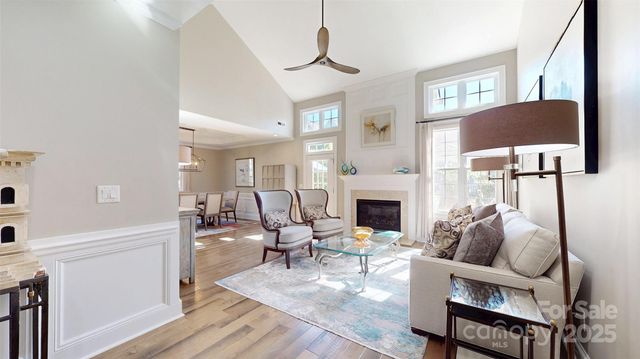 11724 Easthampton Circle, Charlotte, NC 28277