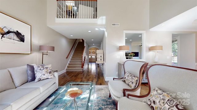 11724 Easthampton Circle, Charlotte, NC 28277