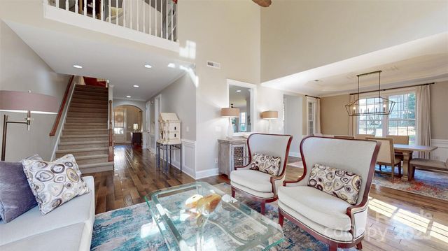 11724 Easthampton Circle, Charlotte, NC 28277