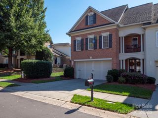 11724 Easthampton Circle, Charlotte, NC 28277