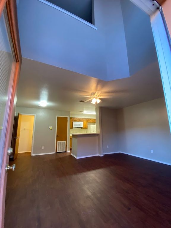 1305 West Villa Maria Road B107, Bryan, TX 77801 — photo 3