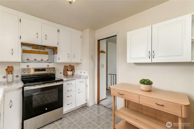 10716 102nd Street SW, Tacoma, WA 98498