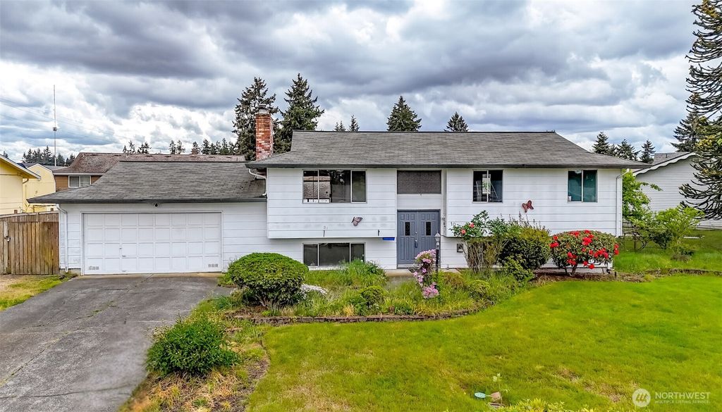 10716 102nd Street SW, Tacoma, WA 98498