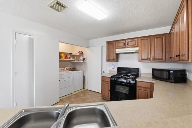 3330 Allington Court, Houston, TX 77014