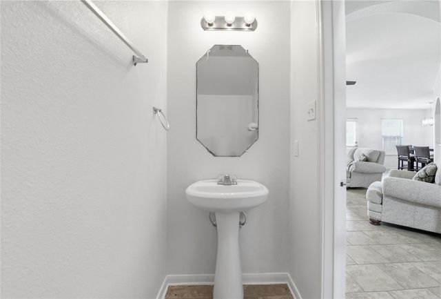 3330 Allington Court, Houston, TX 77014