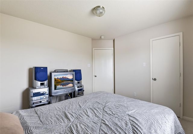 3330 Allington Court, Houston, TX 77014