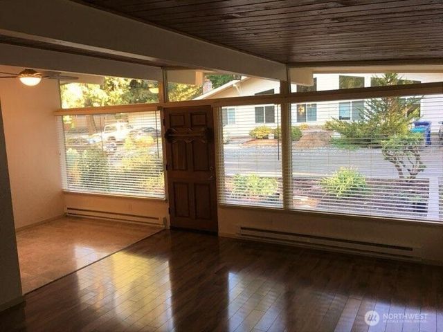 8417 Gold Way, Everett, WA 98208