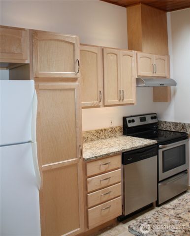 8417 Gold Way, Everett, WA 98208