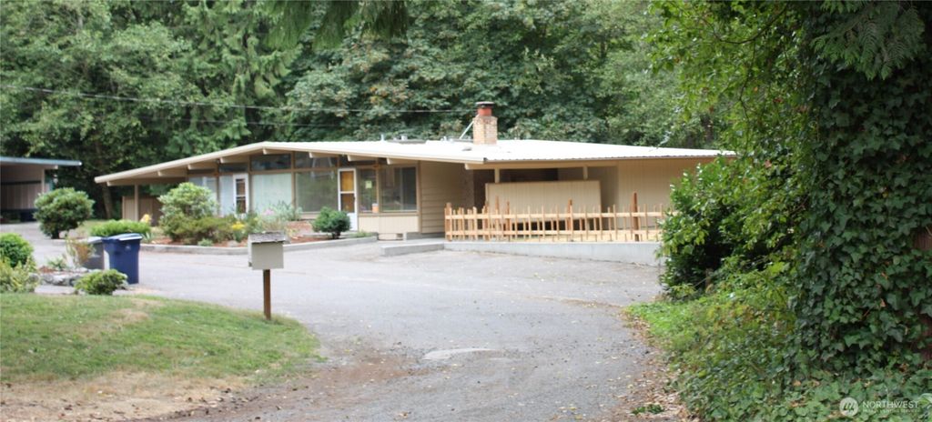 8417 Gold Way, Everett, WA 98208