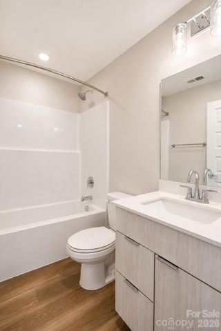 28 Brice Street 14, Asheville, NC 28806