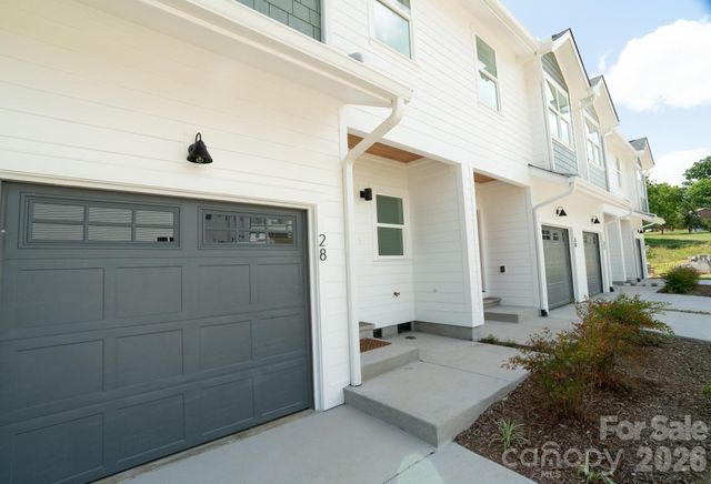 28 Brice Street 14, Asheville, NC 28806