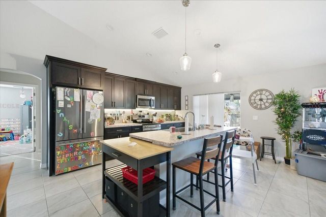 12015 PHOENIX AVENUE, Weeki Wachee, FL 34614