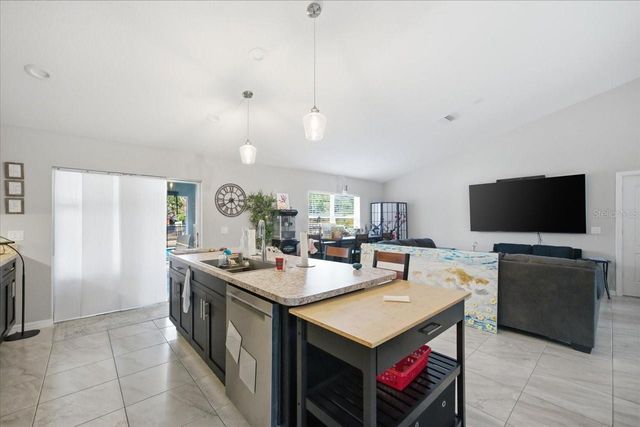 12015 PHOENIX AVENUE, Weeki Wachee, FL 34614