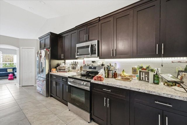 12015 PHOENIX AVENUE, Weeki Wachee, FL 34614