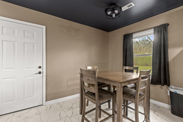 258 E Hills Road, Jasper, TN 37347