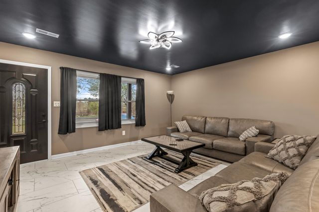 258 E Hills Road, Jasper, TN 37347