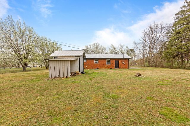 258 E Hills Road, Jasper, TN 37347