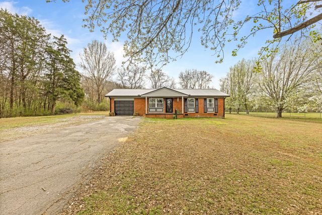 258 E Hills Road, Jasper, TN 37347