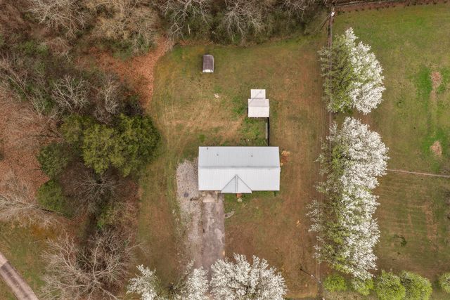 258 E Hills Road, Jasper, TN 37347