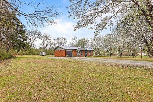 258 E Hills Road, Jasper, TN 37347