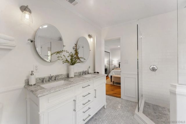 4540 E Talmadge Drive, San Diego, CA 92116