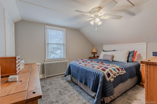 5 Wall Street, East Islip, NY 11730