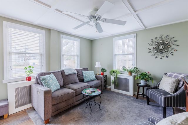 5 Wall Street, East Islip, NY 11730