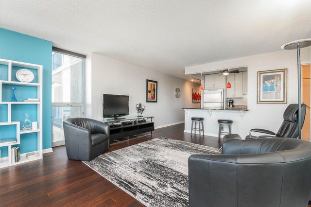 1660 N Prospect AVENUE #702, Milwaukee, WI 53202