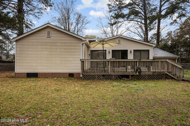 1303 West Road, Kinston, NC 28501