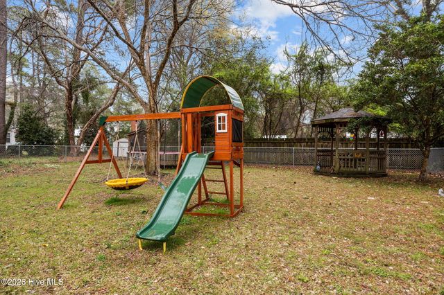 1303 West Road, Kinston, NC 28501