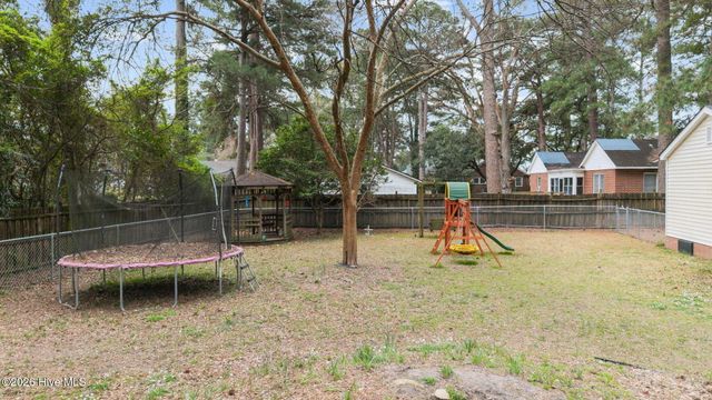 1303 West Road, Kinston, NC 28501